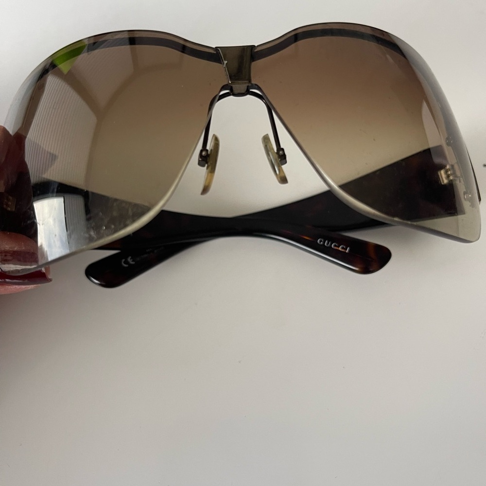 Vintage Gucci Women's Gradient Brown Sunglasses
